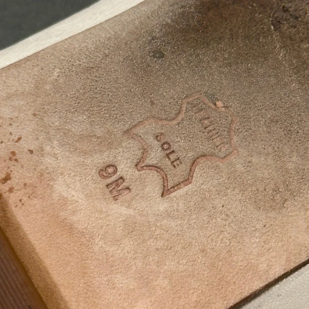 Tory Burch‎ Minnie Travel Ballet Flats Cream Leather Gold Logo Charm Size 9M